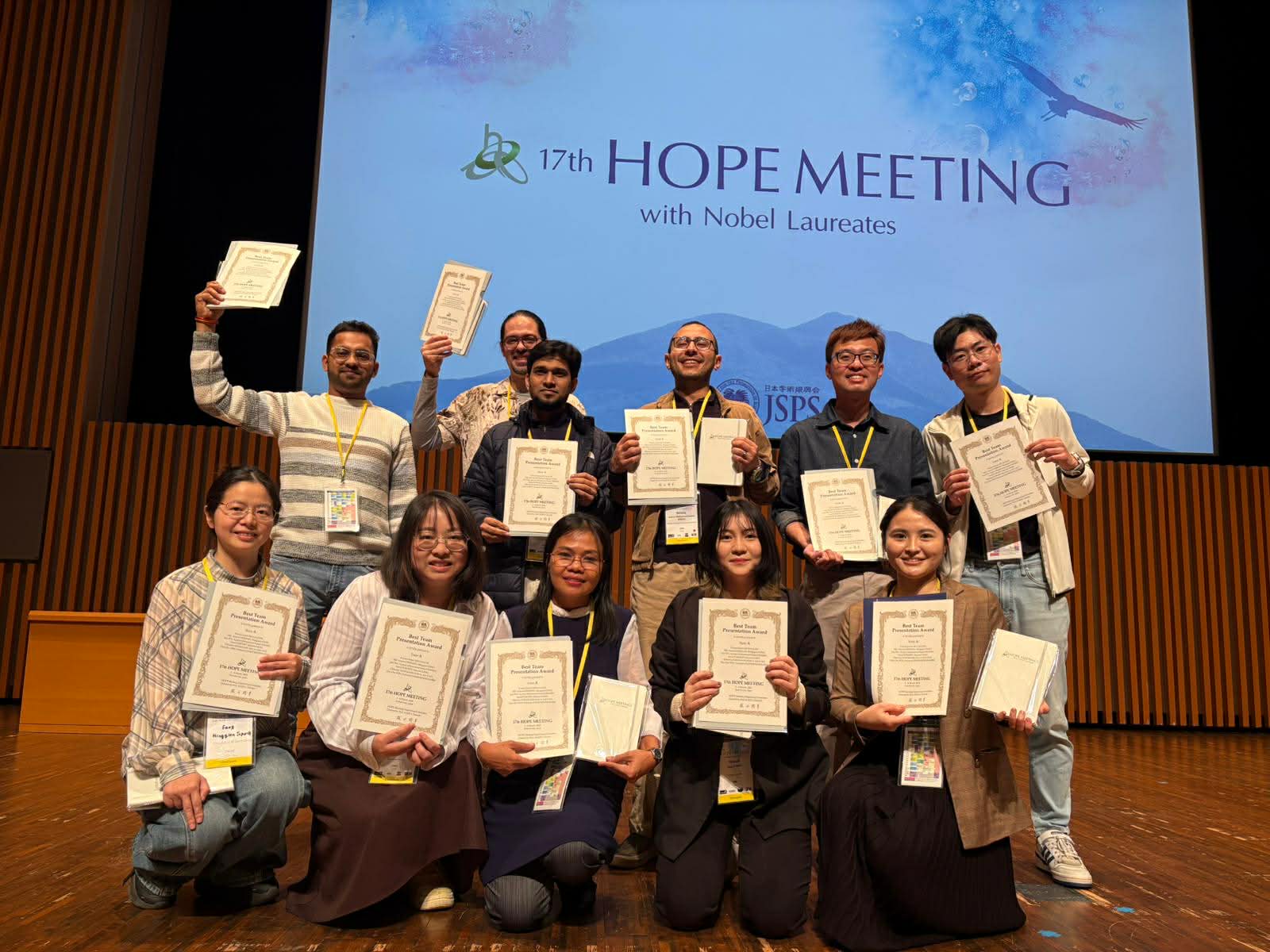 Wining Best Team Presentation Awards at the 17th HOPE meeting, Japan